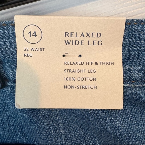 Universal Thread Denim Jeans Women's Size 14
Relaxed Wide Leg 100% Cotton NWT - Picture 7 of 13